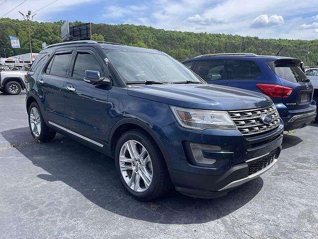 2017 FORD Explorer