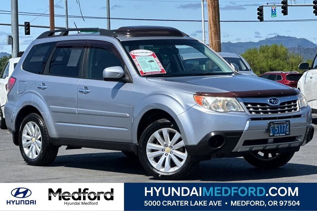 2012 SUBARU Forester