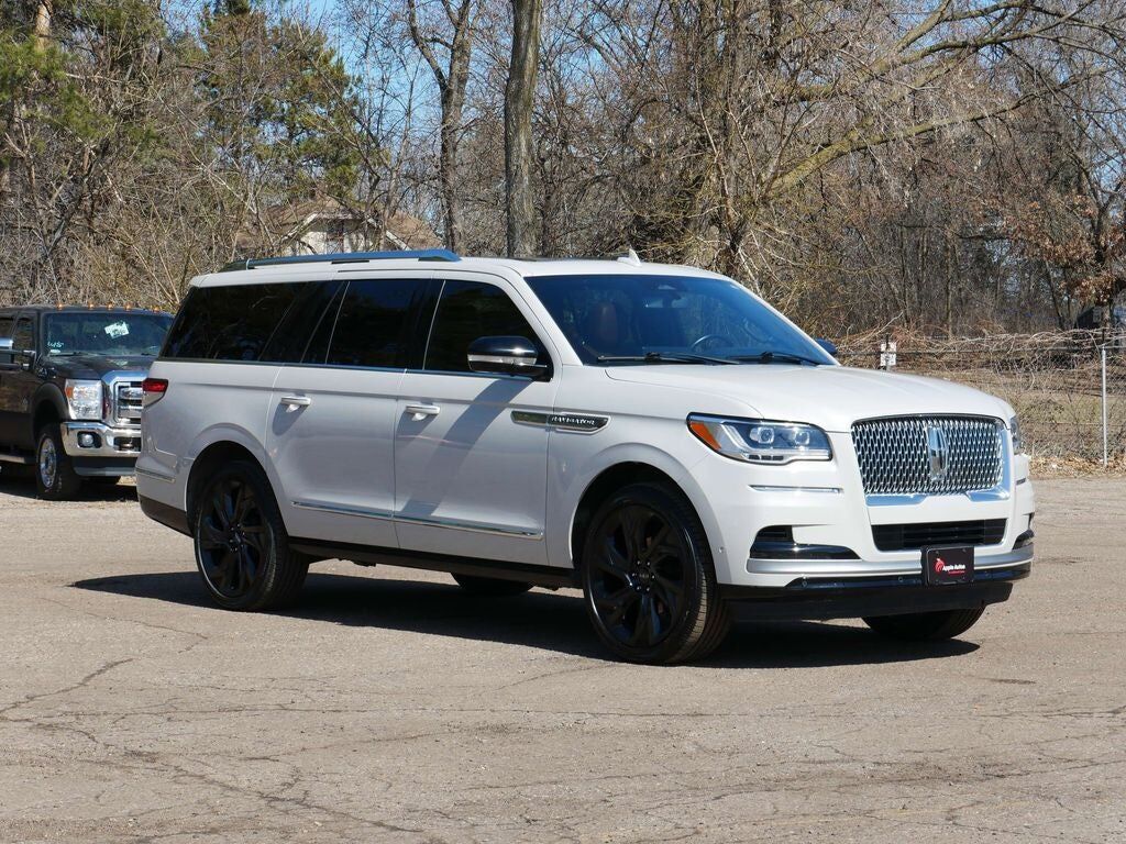 2024 LINCOLN Navigator L