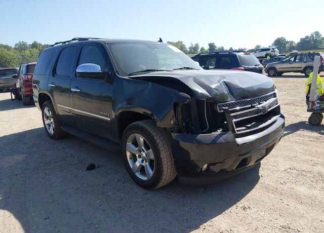 2011 CHEVROLET Tahoe