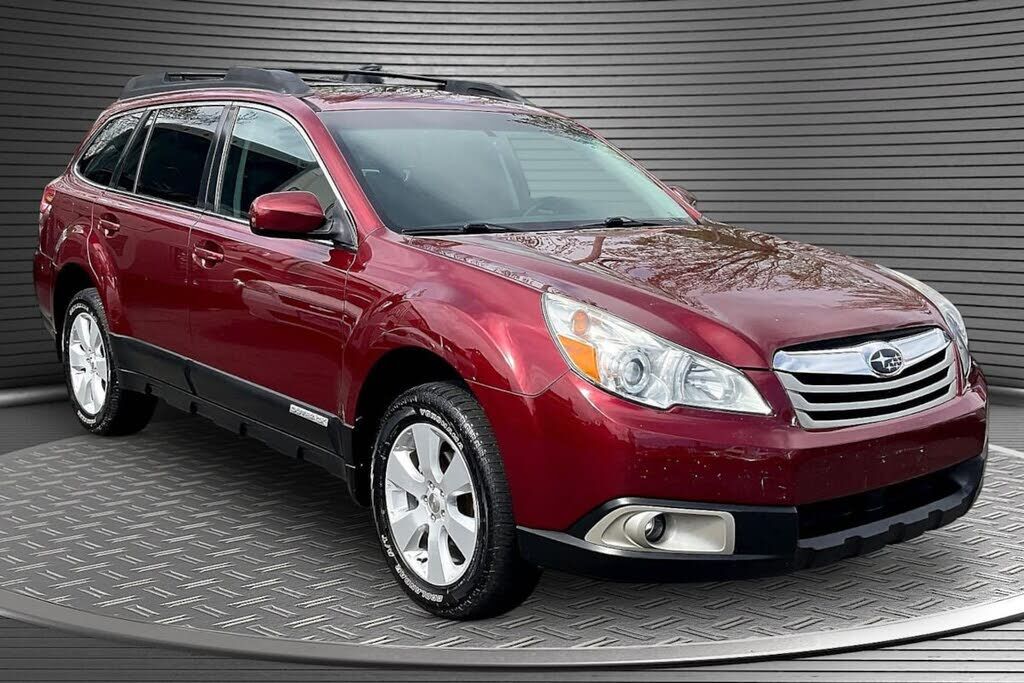2012 SUBARU Outback
