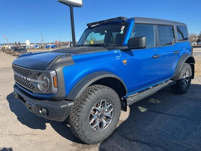 2023 FORD Bronco
