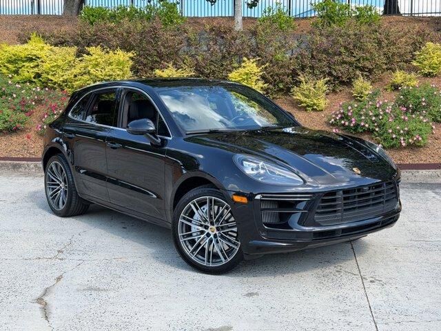 2020 PORSCHE Macan