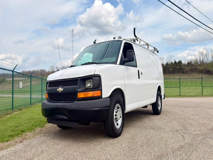 2013 CHEVROLET Express