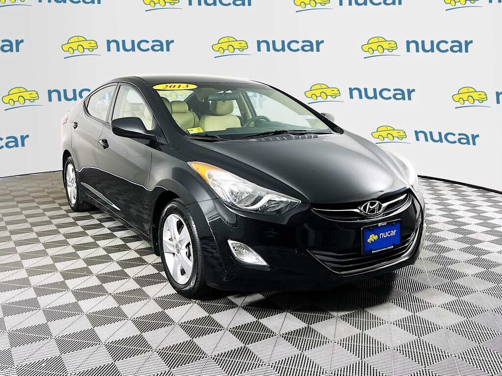 2013 HYUNDAI Elantra