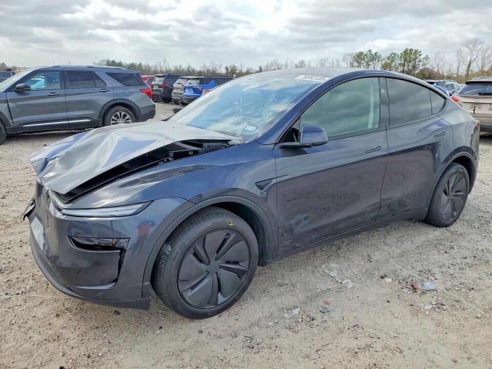 2026 TESLA Model Y