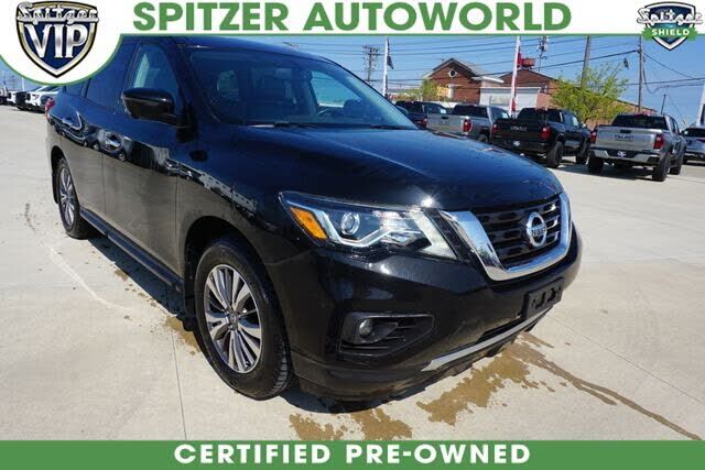 2017 NISSAN Pathfinder