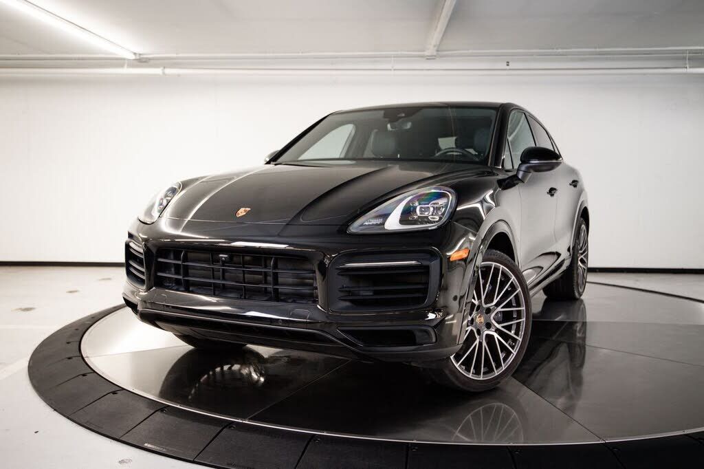 2023 PORSCHE Cayenne