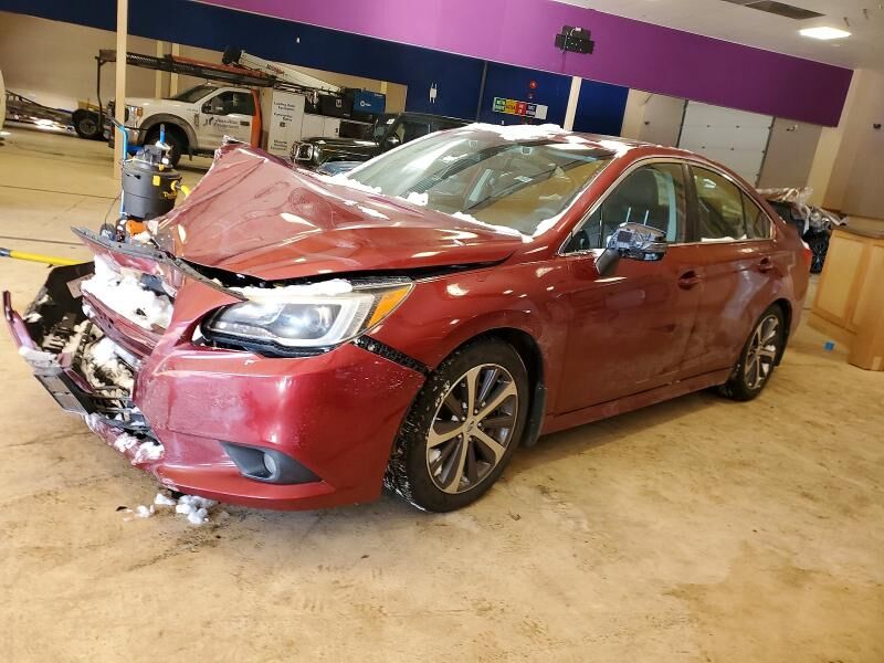 2017 SUBARU Legacy