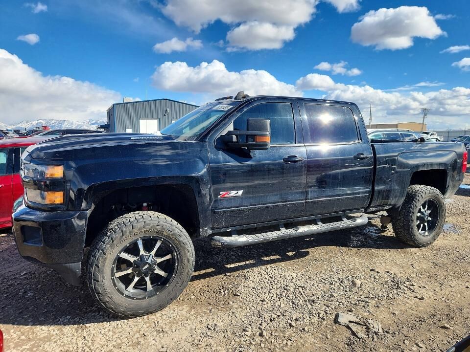 2018 CHEVROLET Silverado