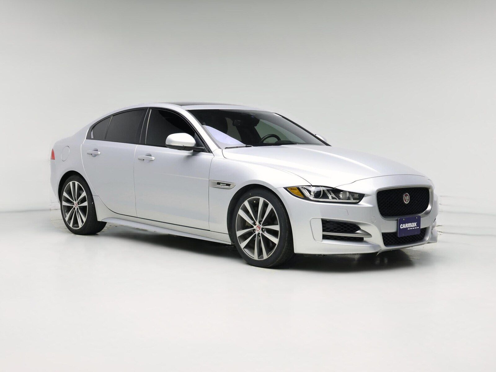 2018 JAGUAR XE