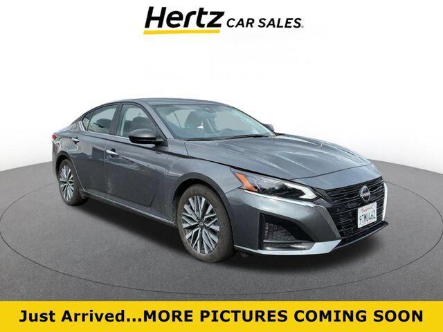 2025 NISSAN Altima