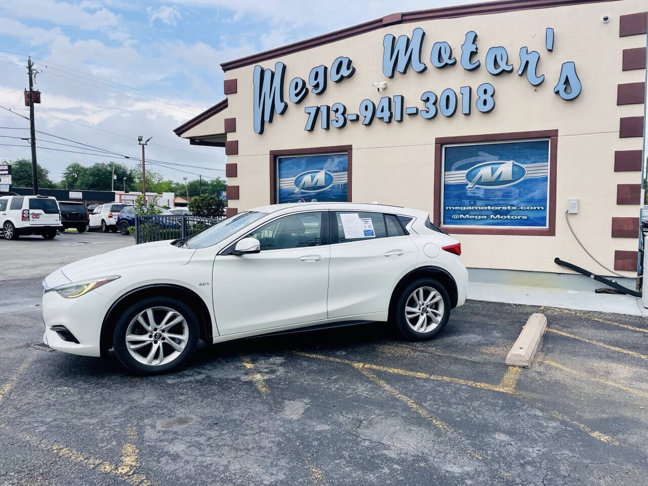 2018 INFINITI QX30