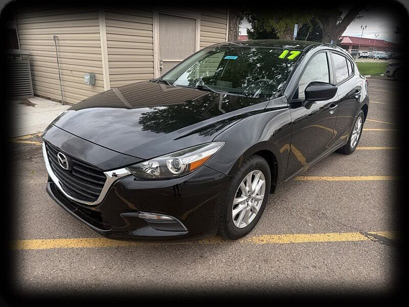 2017 MAZDA Mazda3