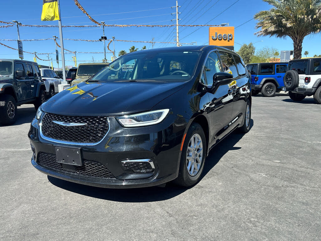 2024 CHRYSLER Pacifica
