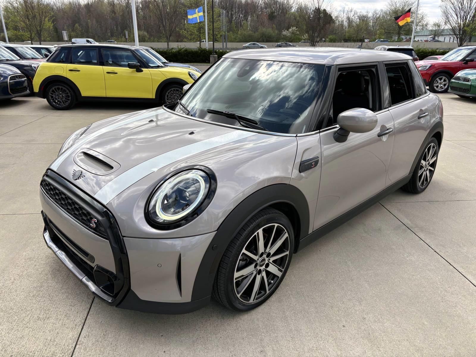 2024 MINI Hardtop