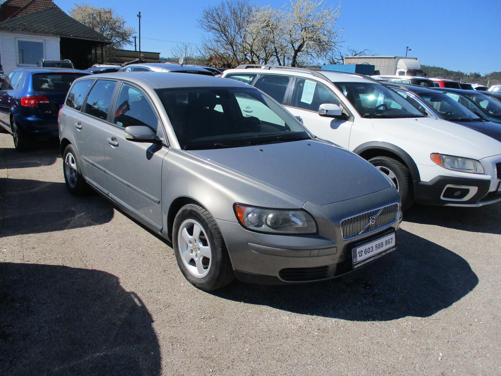 2006 VOLVO V50