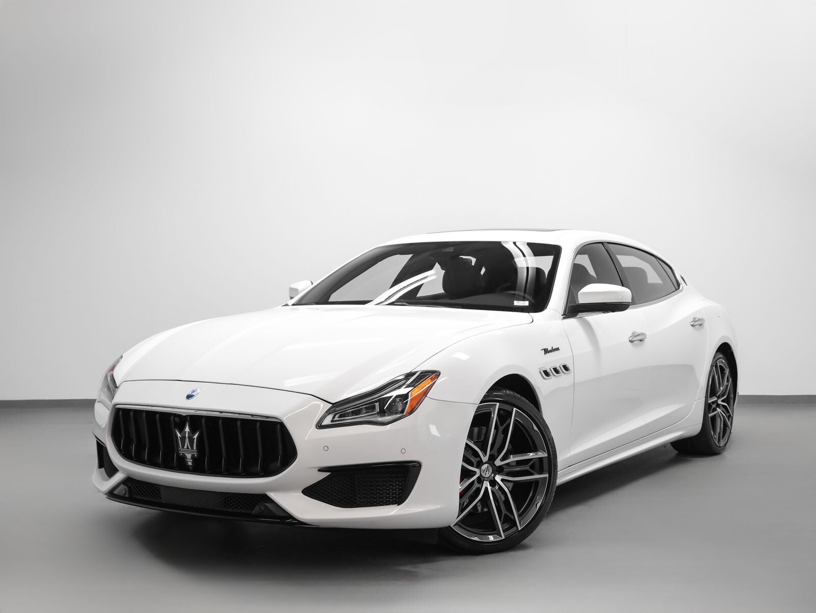 2023 MASERATI Quattroporte