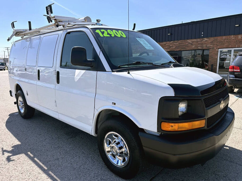 2013 CHEVROLET Express