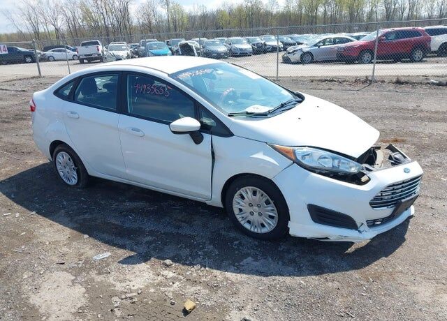 2016 FORD Fiesta