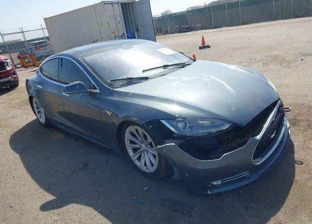 2013 TESLA Model S