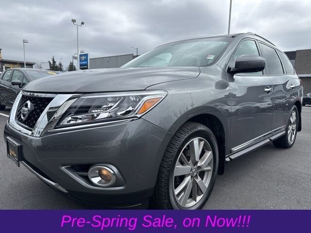 2016 NISSAN Pathfinder