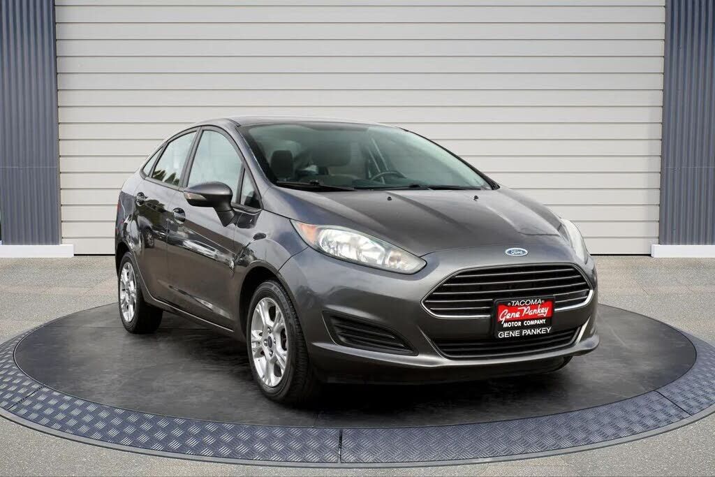2015 FORD Fiesta