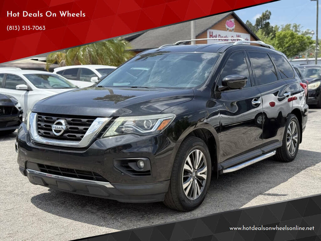 2017 NISSAN Pathfinder