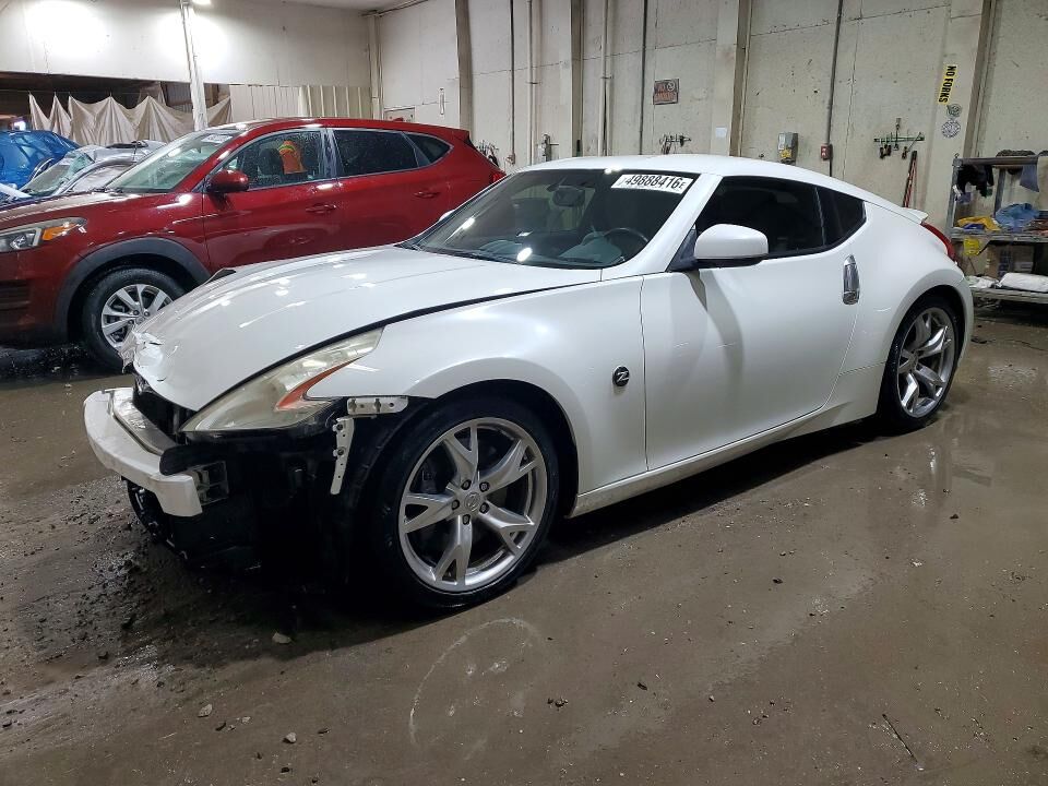 2010 NISSAN 370Z