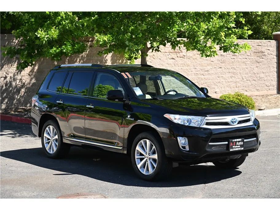 2011 TOYOTA Highlander