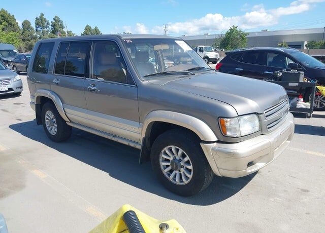 Isuzu Trooper