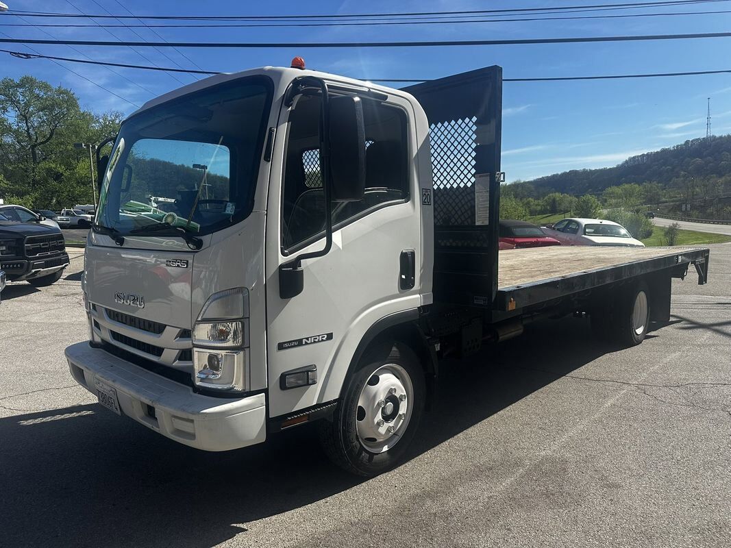 2025 ISUZU NRR