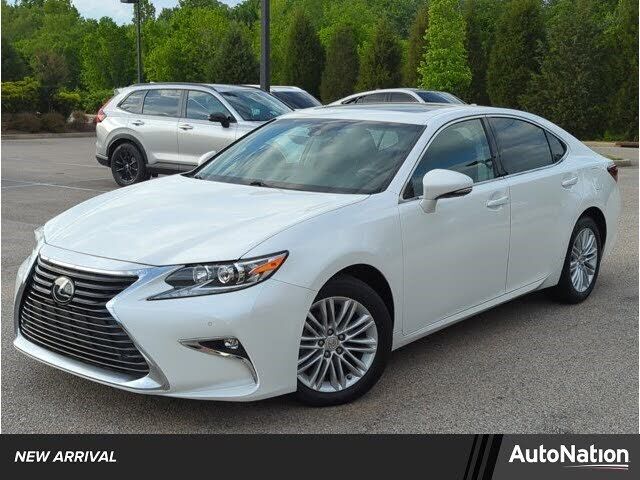 2017 LEXUS ES