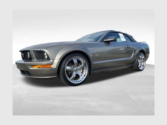 2005 FORD Mustang