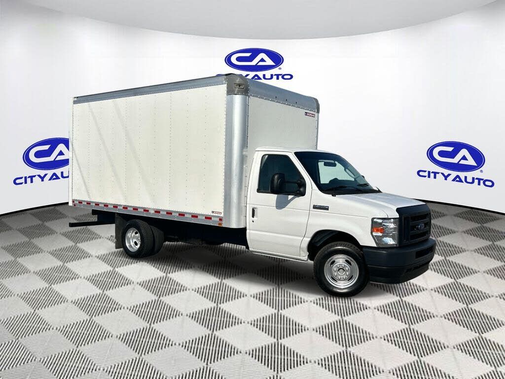 2022 FORD E-350