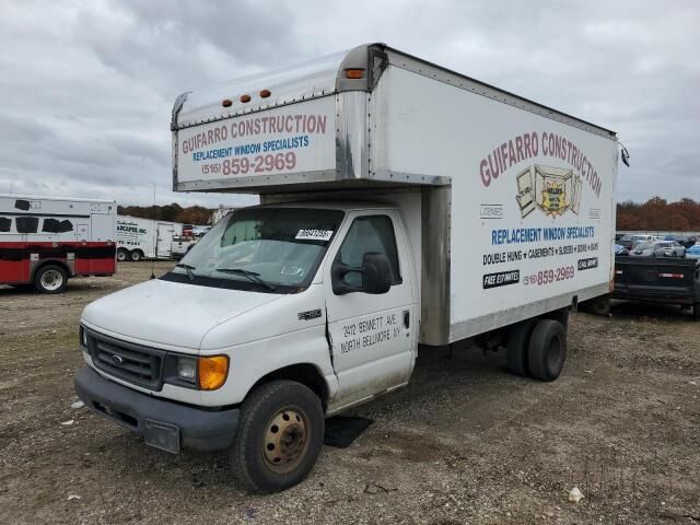 2003 FORD E-450