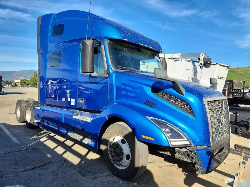 2019 VOLVO TRUCK VNL