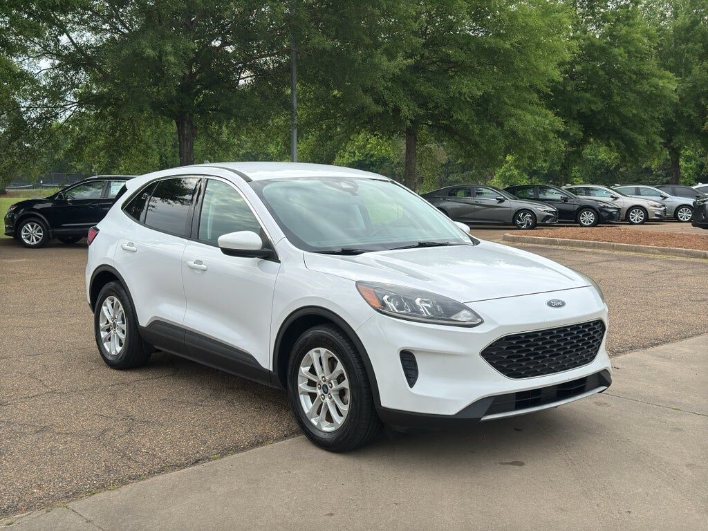 2021 FORD Escape