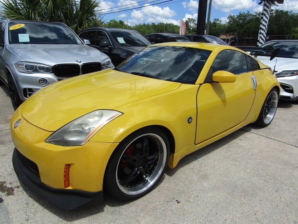 2005 NISSAN 350Z