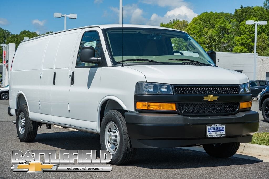 2026 CHEVROLET Express