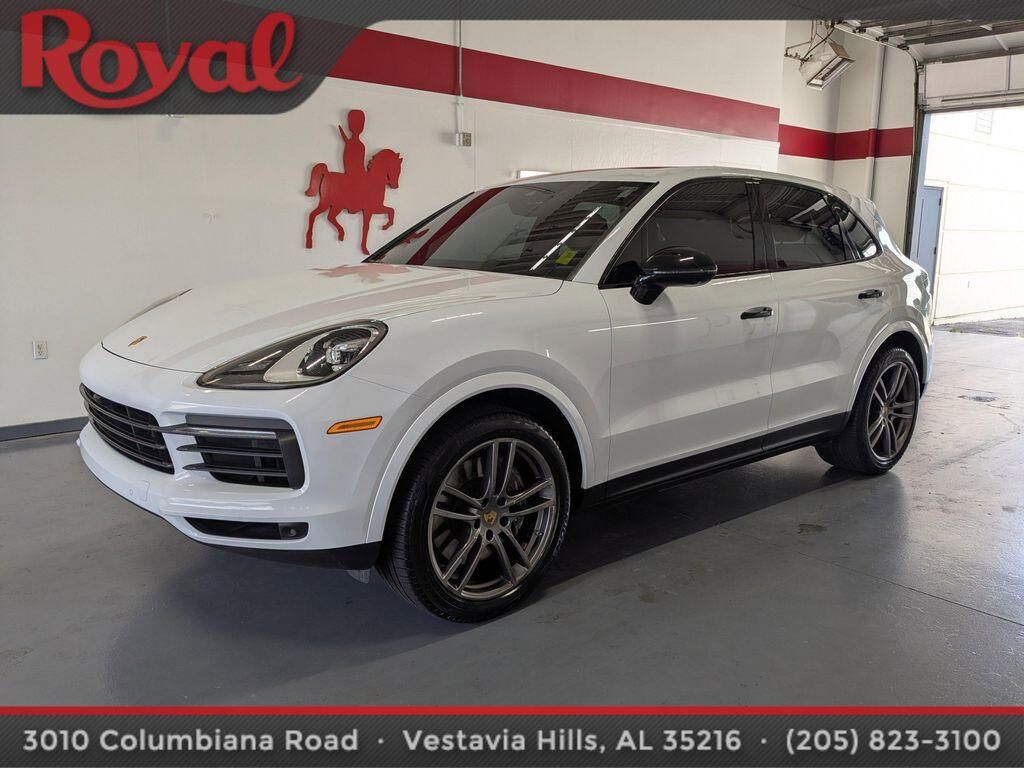 2022 PORSCHE Cayenne