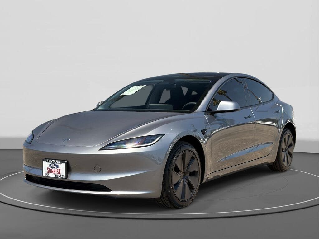 2025 TESLA Model 3