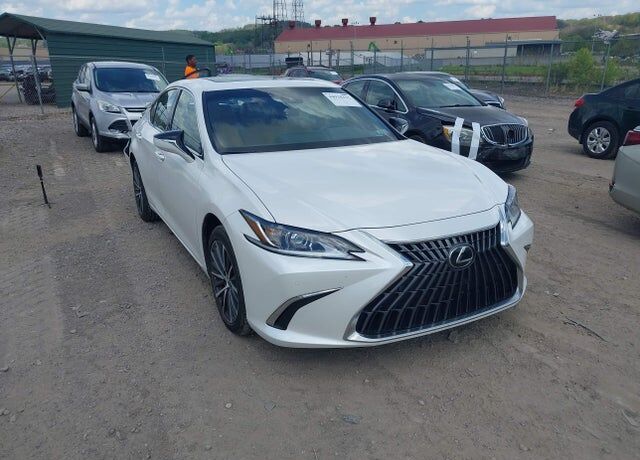 2023 LEXUS ES