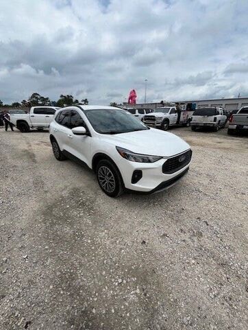 2024 FORD Escape