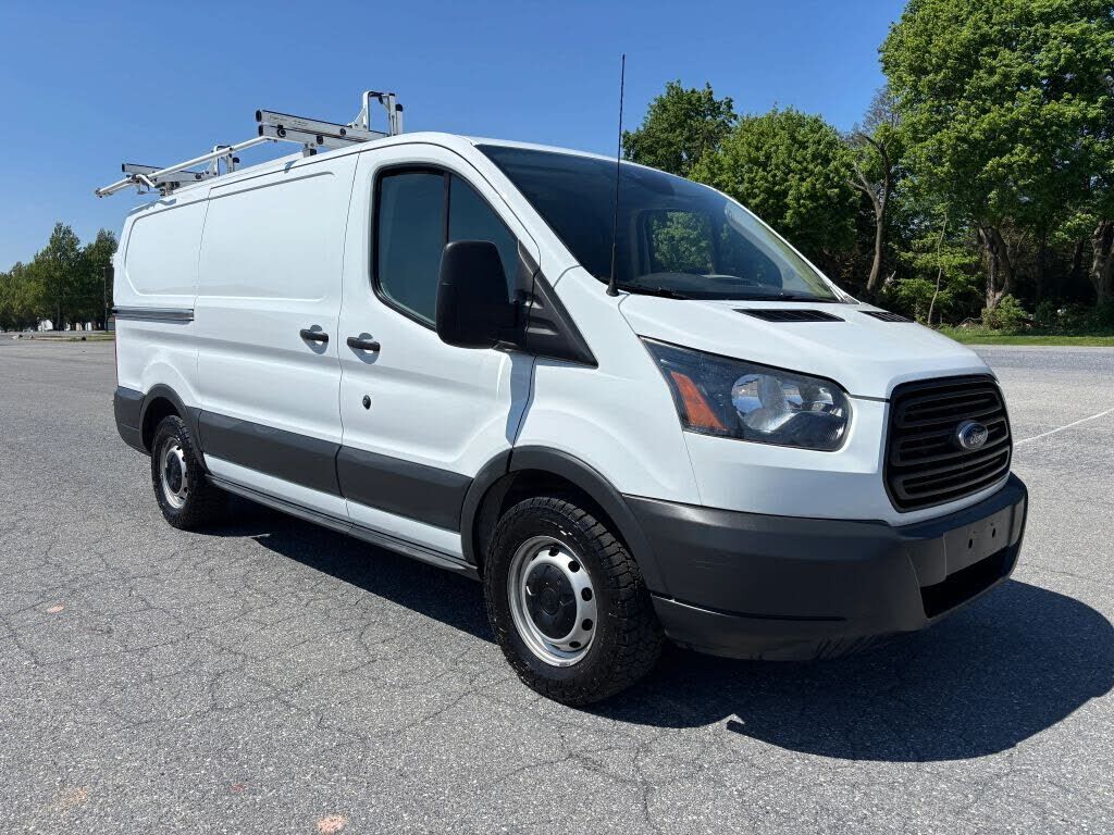 2017 FORD Transit