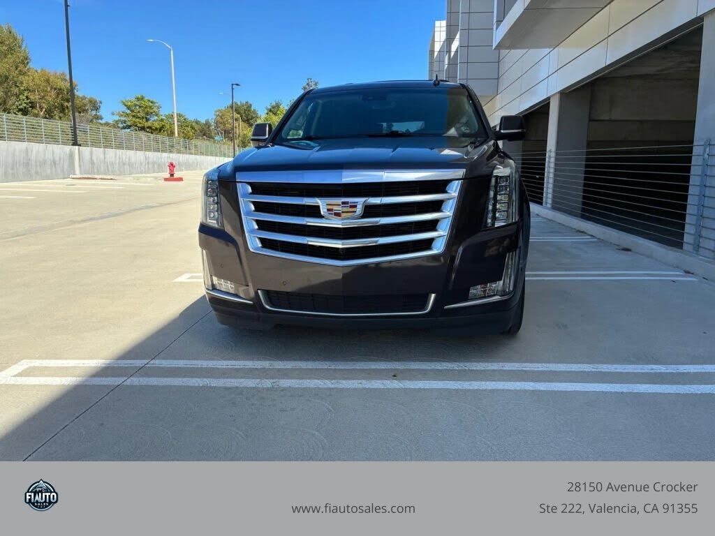 2018 CADILLAC Escalade ESV