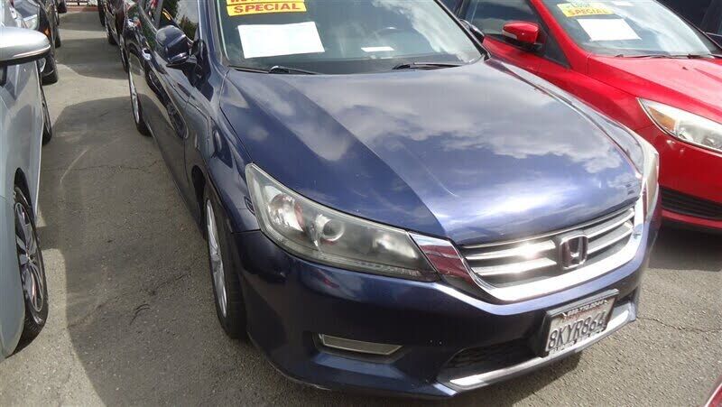 2013 HONDA Accord