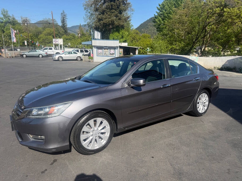 2013 HONDA Accord