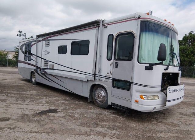 2004 FREIGHTLINER XC Chassis