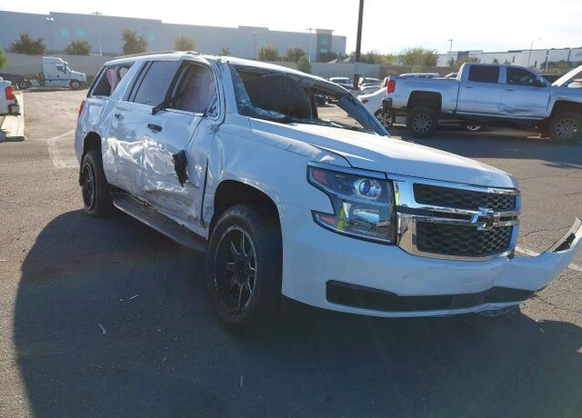 2016 CHEVROLET Suburban